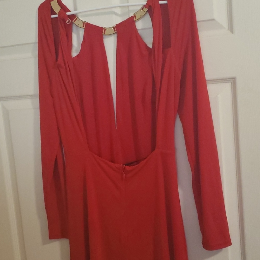 Red Dress - Picture 3 of 3
